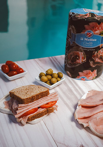 Fiambres Cocidos de Pata de Cerdo