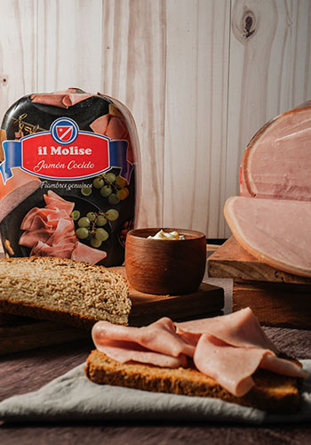 Jamones Tipo Naturales y Genuinos