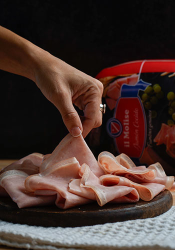 Jamones Tipo Naturales y Genuinos